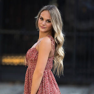 Meet your Posher, Bella